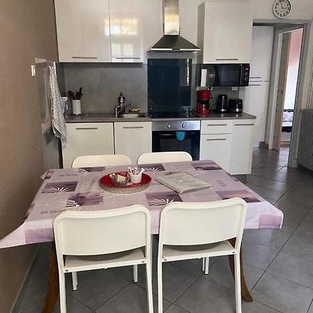Les Palmiers Apartment Мийо Екстериор снимка
