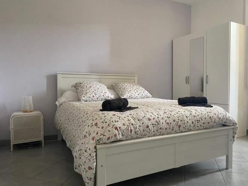 Les Palmiers Apartment Мийо Екстериор снимка