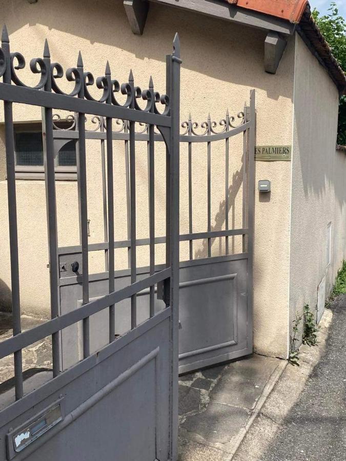 Les Palmiers Apartment Мийо Екстериор снимка